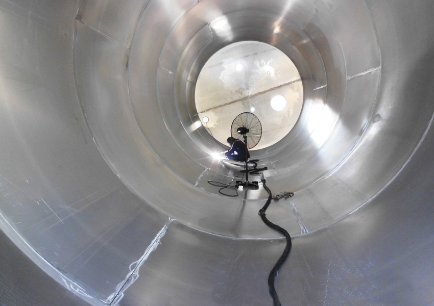 On site installation & welding of the raw material silos